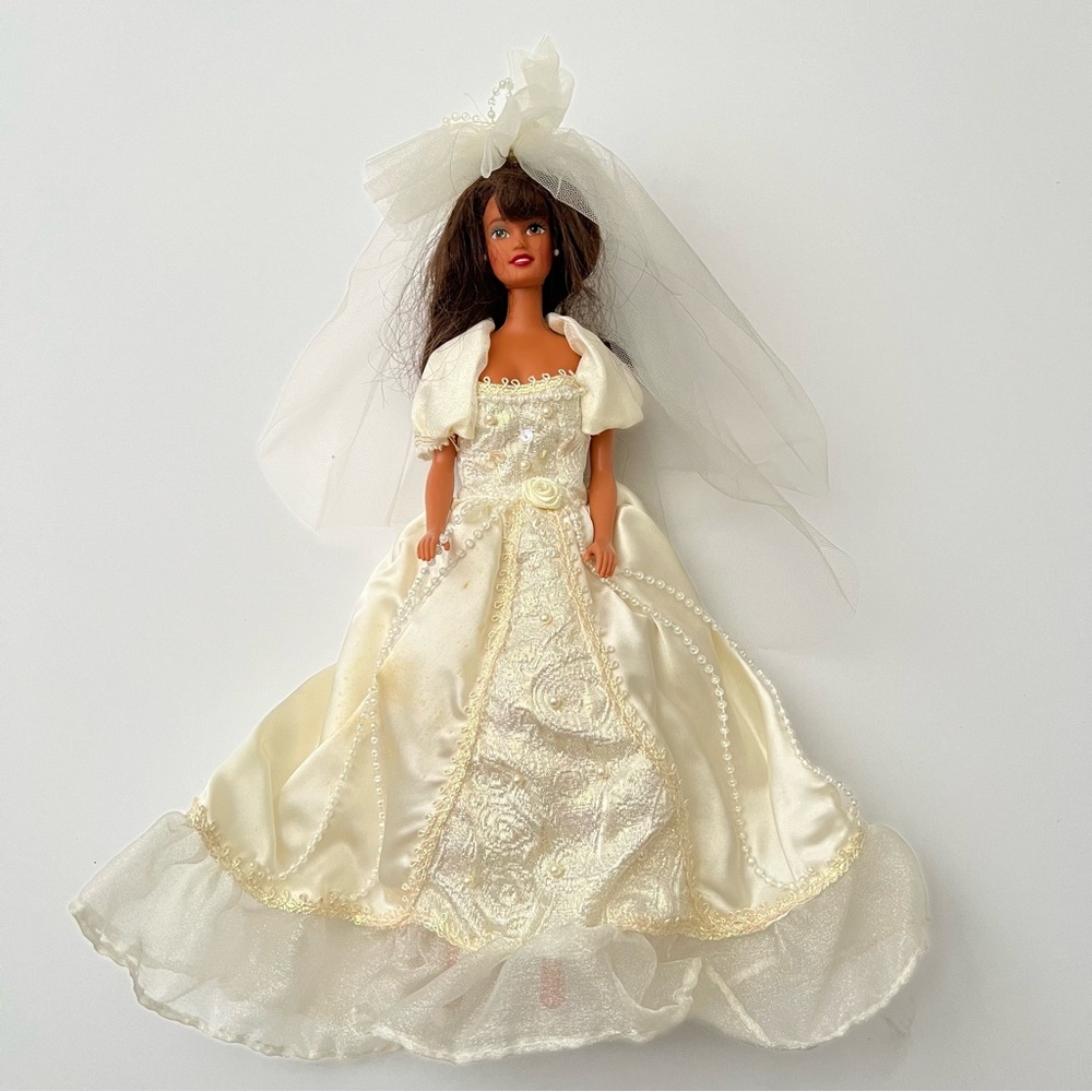 Vintage Bride Barbie Doll Brunette Wedding Dress Veil 1966 Stamped